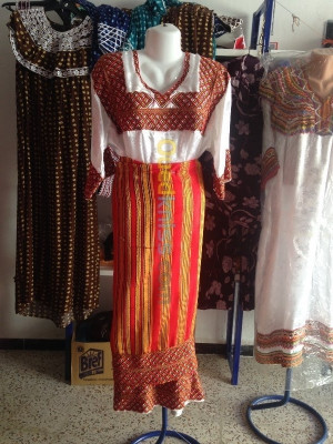 تيزي-وزو-أسي-يوسف-الجزائر-حياكة-و-خياطة-confection-de-robe-kabyle