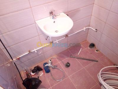 تيبازة-سيدي-غيلاس-الجزائر-بناء-و-أشغال-installation-de-sanitaires-gaz-et-cha