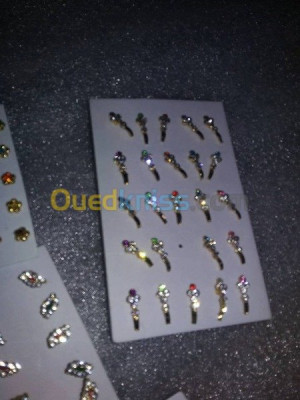 algiers-belouizdad-algeria-beauty-accessories-piercings