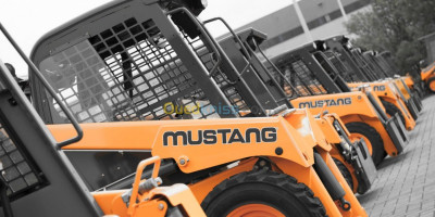 MANITOU MUSTANG  مانيتو موستانج MINI CHARGEUSE MANITOU  1340R 2024