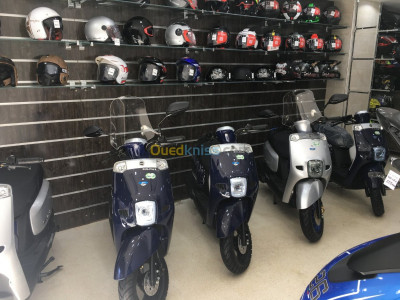 motos-scooters-vms-cuxi-2024-kouba-alger-algerie