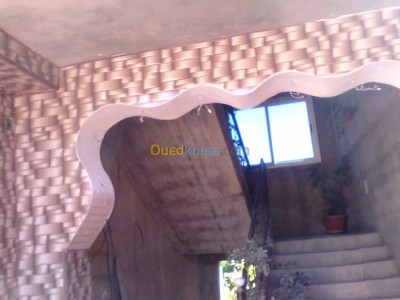 bouira-algerie-construction-travaux-carreleur