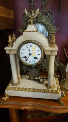 antiquites-collections-horloge-portique-en-marbre-blanc-staoueli-alger-algerie