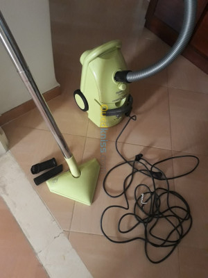 algiers-bab-ezzouar-algeria-vacuum-cleaner-steam-cleaning-aspirateur-rowenta