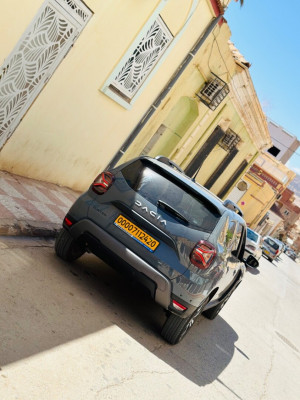 voitures-dacia-duster-2024-journey-saida-algerie