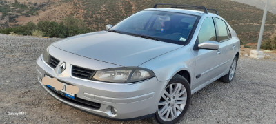 automobiles-renault-لاقونا-2-2001-berhoum-msila-algerie