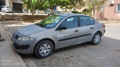 voitures-renault-megane-2-classique-2004-bouira-algerie