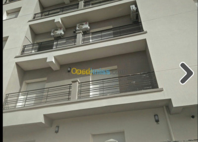 Sell Apartment F2 Algiers Dely brahim