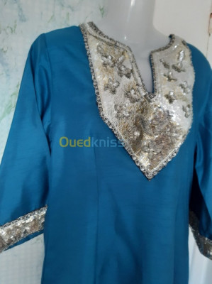 tenues-traditionnelles-robe-dhotesse-pailletee-kouba-alger-algerie