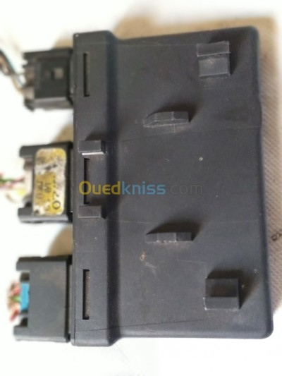 CALCULATEUR DE FREIN MERCEDES