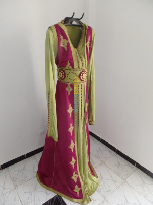 الجزائر-درارية-ملابس-تقليدية-caftan-marocain