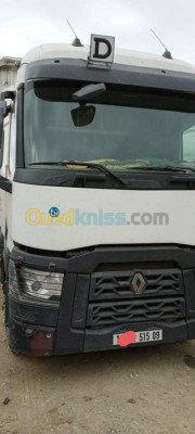 skikda-hamadi-krouma-algerie-camion-renault-semi-remorque-2015