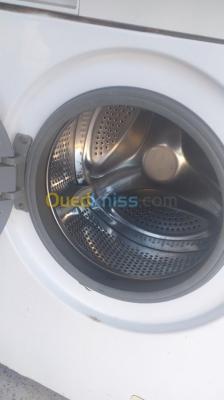 algiers-bologhine-algeria-washing-machine-a-laver
