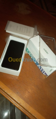 bejaia-algerie-smartphones-oppo-a11k