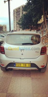 tlemcen-algerie-citadine-dacia-sandero-stepway-2018