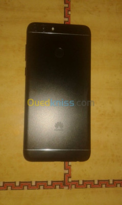 algiers-baba-hassen-algeria-smartphones-huawei-p-smart
