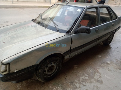 constantine-el-khroub-algeria-average-sedan-renault-21-1986