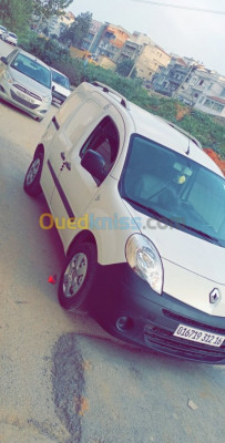 alger-ain-naadja-algerie-commerciale-renault-kangoo-2012