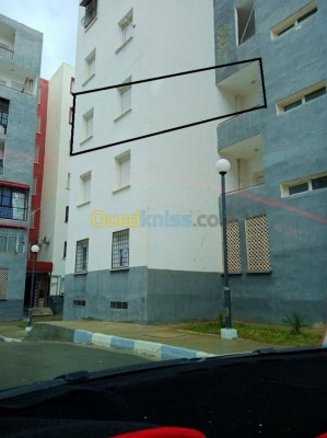 tiaret-algerie-appartement-vente-f4