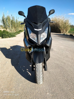 msila-khoubana-algerie-motos-scooters-sam-2020