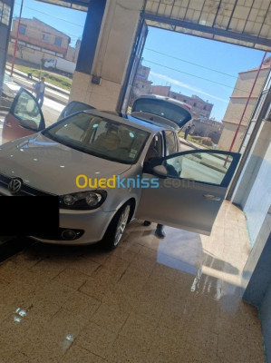 medea-algeria-average-sedan-volkswagen-golf-6-carat-2009