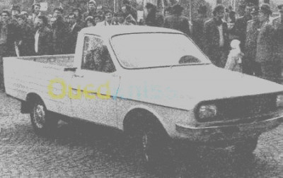 ouargla-touggourt-algerie-berline-renault-12-camionette-1980