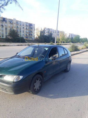 tlemcen-algerie-citadine-renault-megane-1-1996