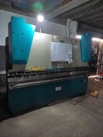 presse plieuse guillotine - Matériaux & Equipement - Ouedkniss.com ...