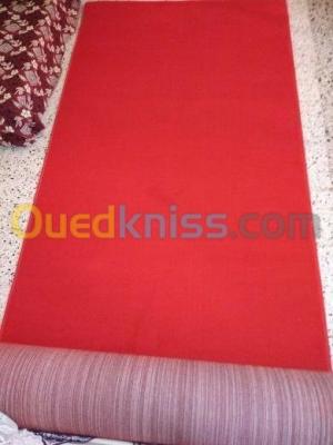 alger-birkhadem-algerie-tapis-moquettes-rouge-vif-et-neuf