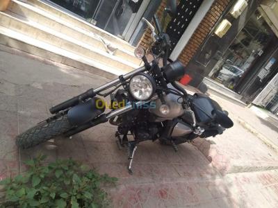 alger-draria-algerie-motos-scooters-keeway-200-k-light-2020