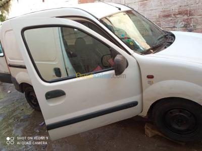 medea-ouzera-algerie-commerciale-renault-kangoo-2002