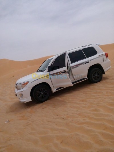 بشار-الجزائر-طرق-وعرة-دفع-رباعي-toyota-v8-land-cruiser-2008