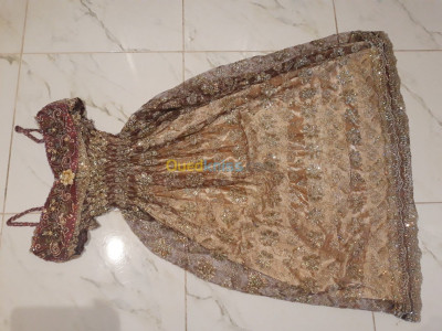 oran-algeria-traditional-clothes-blousa