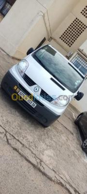 alger-ain-benian-algerie-fourgon-renault-trafic-chassie-long-2013