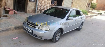 djelfa-algeria-sedan-chevrolet-optra-4-portes-2008