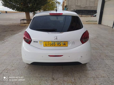 tiaret-hamadia-algerie-citadine-peugeot-208-allure-facelift-2015