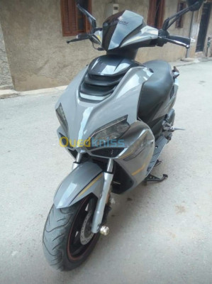 boumerdes-ouled-moussa-algerie-motos-scooters-okinoi-rapido-2019