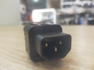 Adaptateur de prise électrique Vers Onduleurs 