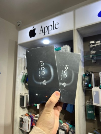 IQOO 15 12/256GB SOUS EMBALLAGE 