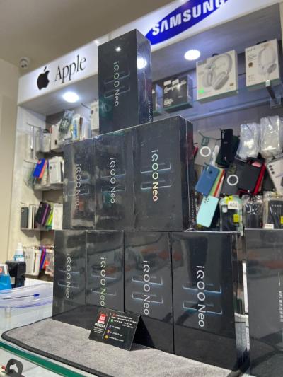 IQOO NEO 11 12/256GB SOUS EMBALLAGE 