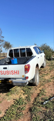 pickup-mitsubishi-l200-2013-mostaganem-algerie