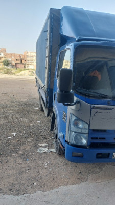 camion-isuzu-2012-batna-algerie