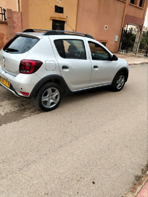 voitures-dacia-sandero-2017-stepway-ain-oulmene-setif-algerie