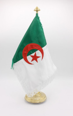 Drapeau National et personnalisé العلم الوطني والأعلام المخصصة 
