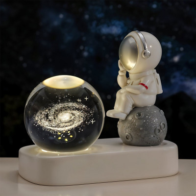 accessoires-electroniques-veilleuse-3d-en-forme-de-boule-cristal-pour-astronaute-blida-algerie