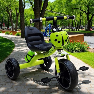 Tricycle bébé coccinelle avec gourde