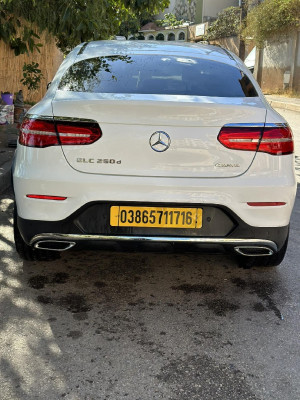 tout-terrain-suv-mercedes-glc-2017-250d-bordj-el-kiffan-alger-algerie