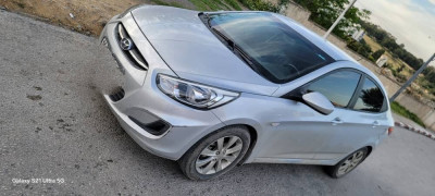 voitures-hyundai-accent-rb-4-portes-2017-gl-amira-arras-mila-algerie