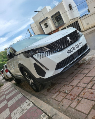 tout-terrain-suv-peugeot-3008-2022-annaba-algerie