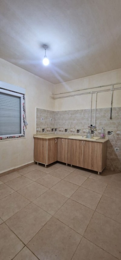 Rent Apartment F4 Boumerdès El kharrouba
